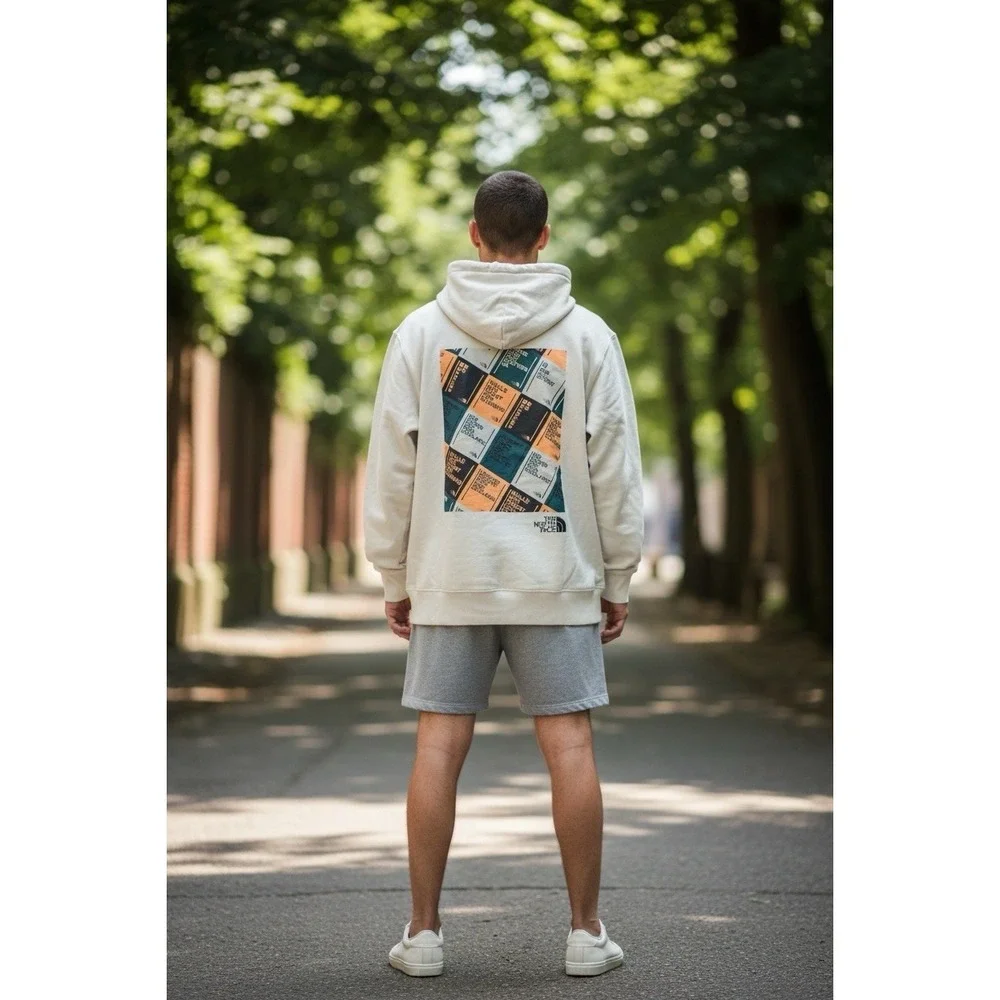 The North Face Cream Pullover Hoodie Unisex Medium Graphic‎ Back Sweatshirt
